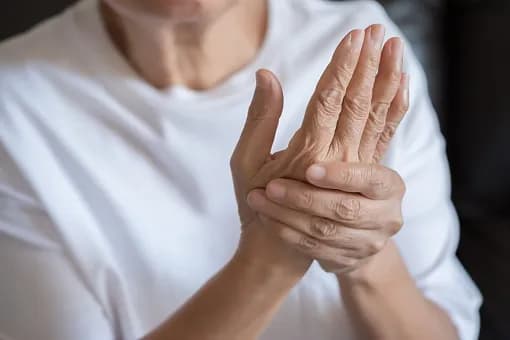 Jakie leki na dnę moczanową pomogą w bólu i zapobieganiu atakom?