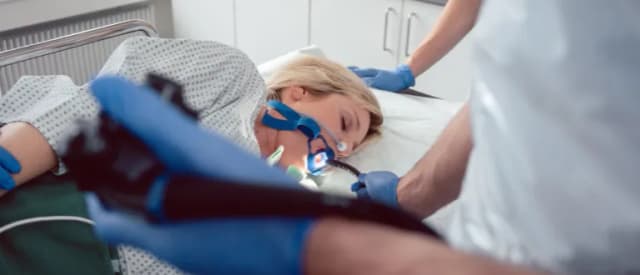 Najlepsze miejsca na gastroskopię w Warszawie NFZ i czas oczekiwania